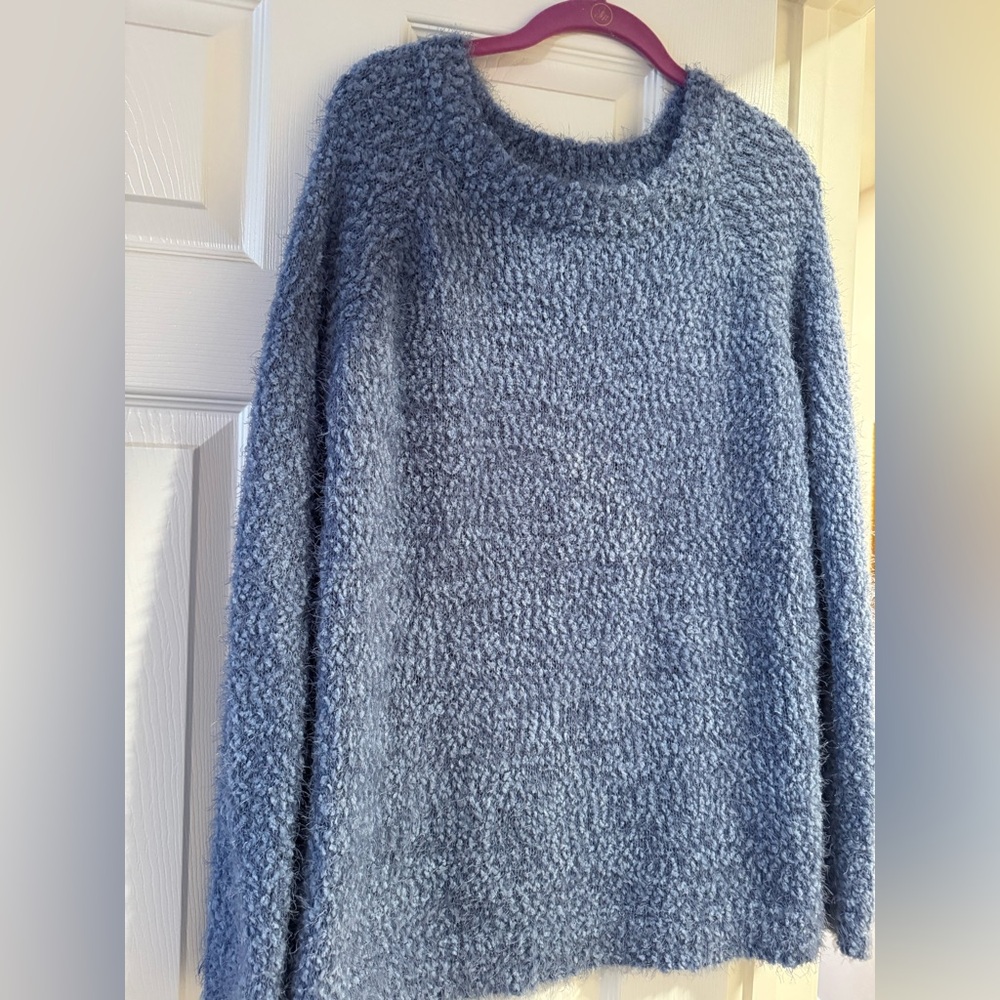 Lauren Conrad soft raglan sweater